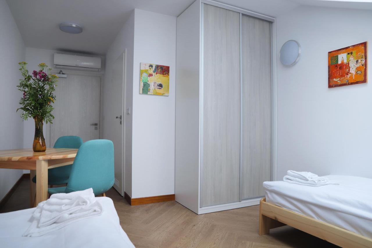 Artrooms Pokoje Goscinne Krosno Bagian luar foto